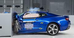 Mustang, Camaro i Challenger - crash test 2016